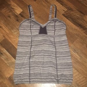 Lululemon get focused tank in grey strata stripes